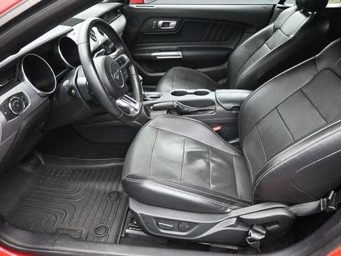Used 2020 Ford Mustang Premium RWD image 11