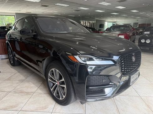 Used 2021 Jaguar F-PACE S image 1