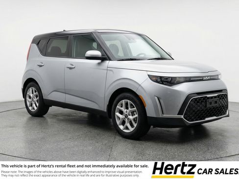 Used 2025 Kia Soul LX w/ LX Technology Package FWD image 1