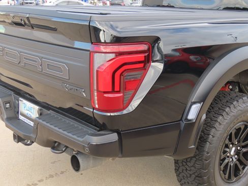 Certified 2025 Ford F150 Raptor AWD/4WD image 12