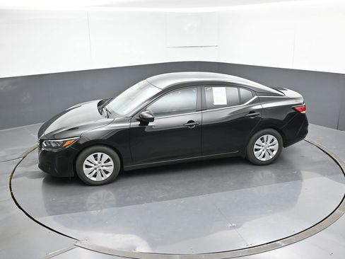 Used 2025 Nissan Sentra S FWD image 46