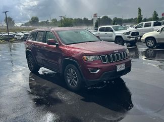 Used 2019 Jeep Grand Cherokee Laredo w/ Laredo X Package AWD/4WD video 1