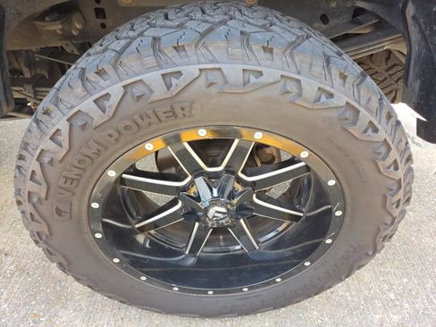 Used 2021 Ford F250 Platinum w/ Tremor Off-Road Package AWD/4WD image 14