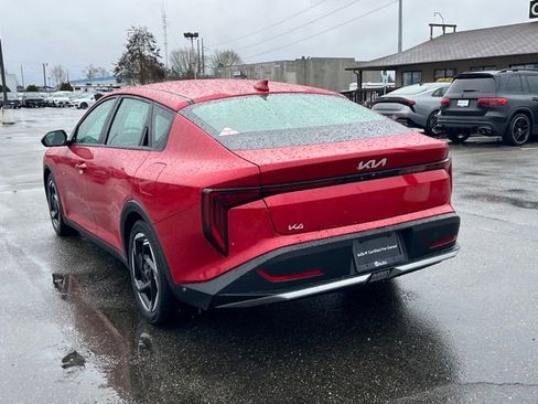 Certified 2025 Kia K4 EX image 11