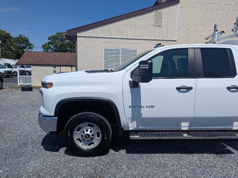 Used 2024 Chevrolet Silverado 2500 W/T w/ WT Convenience Package AWD/4WD image 2