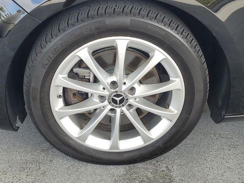 Used 2022 Mercedes-Benz A 220 image 5