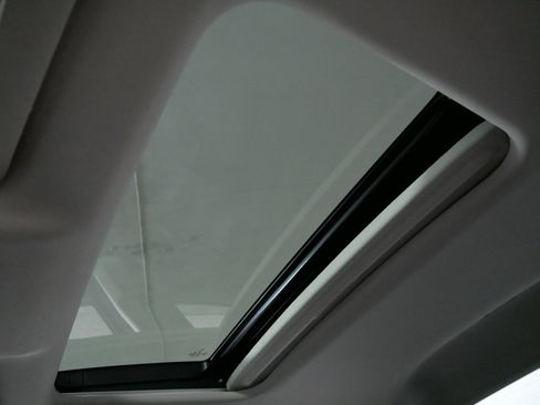 Used 2022 Honda Civic EX image 32