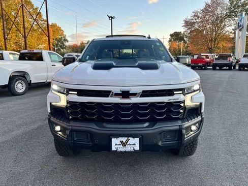 Used 2024 Chevrolet Silverado 1500 ZR2 w/ ZR2 Bison Edition AWD/4WD image 3