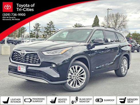 New 2026 Toyota Highlander Platinum AWD/4WD image 1