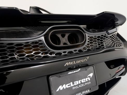 Used 2025 McLaren 750S Spider RWD image 47