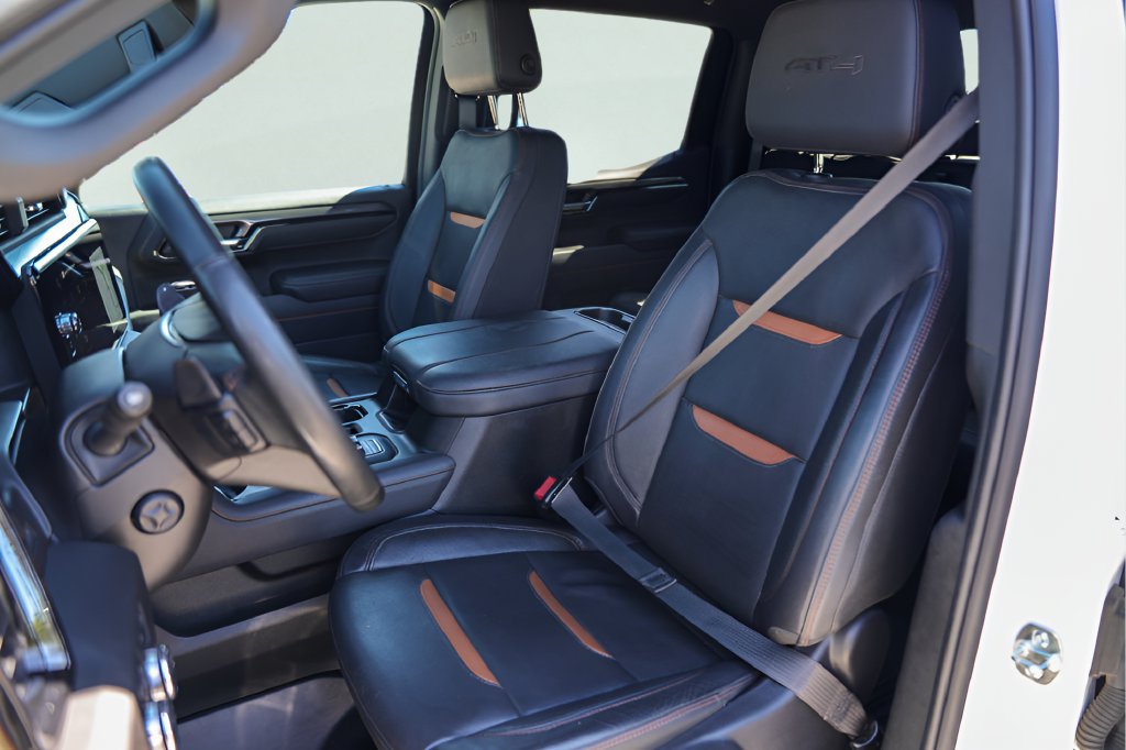 Certified 2025 GMC Sierra 1500 AT4 AWD/4WD image 9
