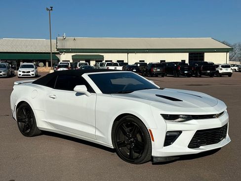 Used 2016 Chevrolet Camaro SS image 7