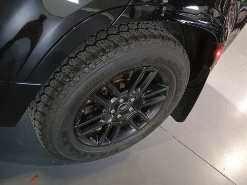 Used 2022 Land Rover Defender 110 X-Dynamic SE AWD/4WD image 55