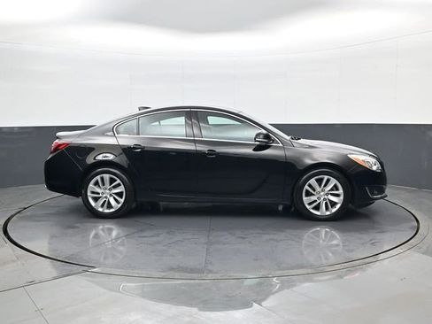 Used 2016 Buick Regal Premium image 4