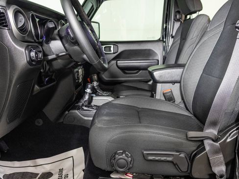 Used 2022 Jeep Wrangler Unlimited Sport AWD/4WD image 22