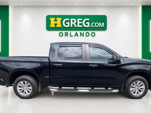 Used 2020 Chevrolet Silverado 1500 Custom w/ Custom Value Package AWD/4WD image 10