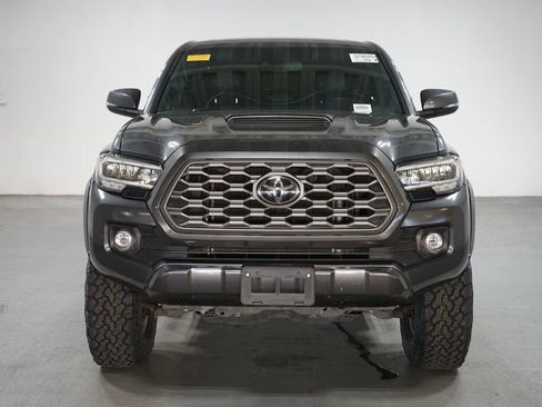 Certified 2022 Toyota Tacoma TRD Sport image 2