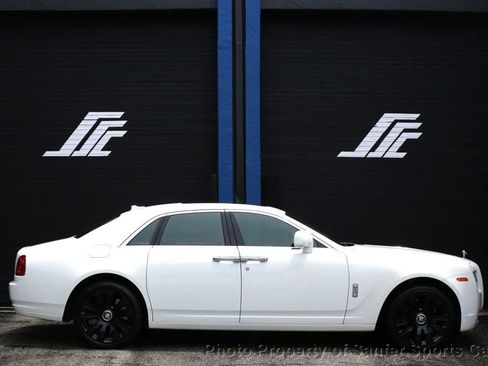 Used 2010 Rolls-Royce Ghost image 1