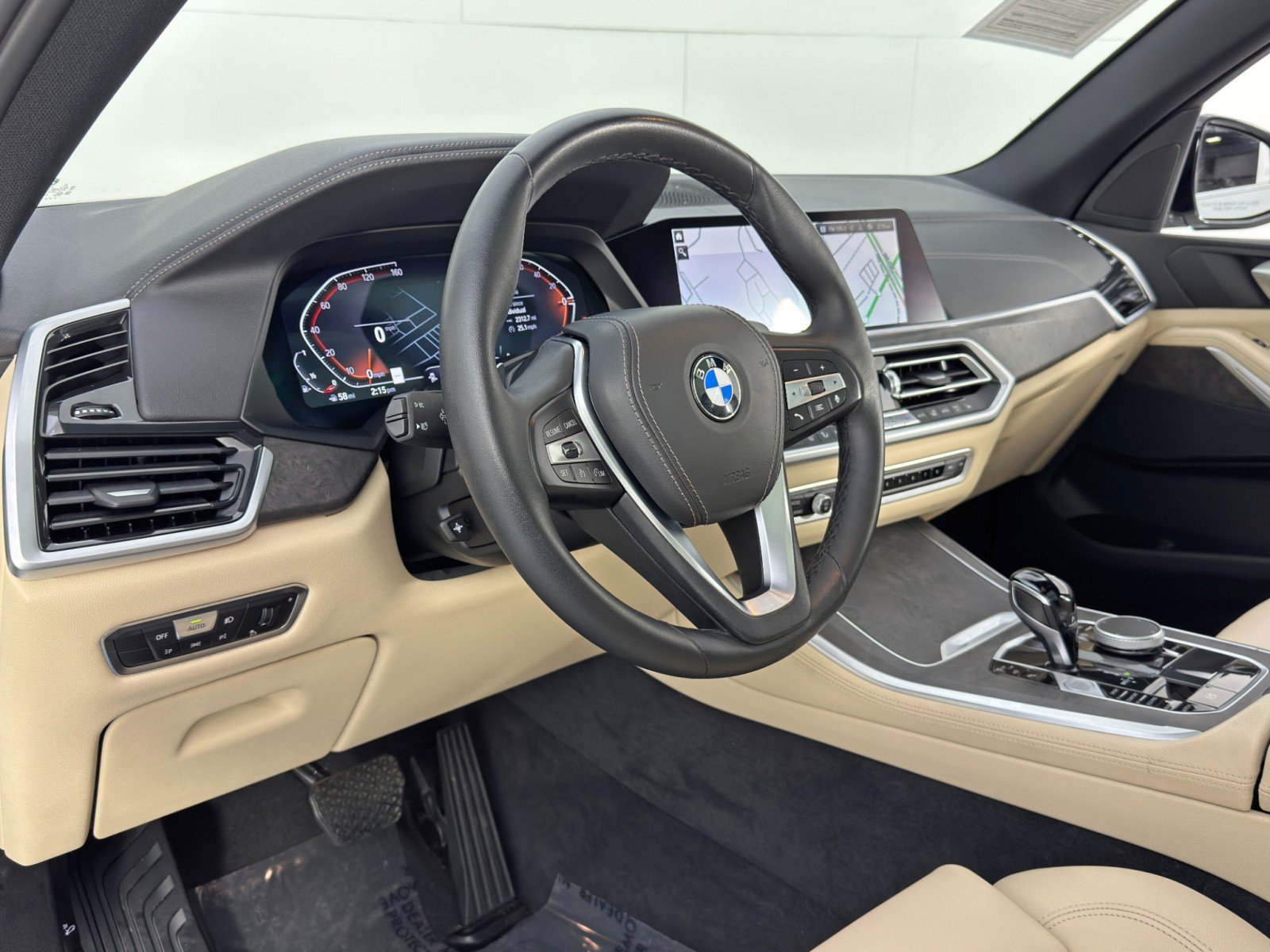Used 2022 BMW X5 sDrive40i w/ Parking Assistance Package RWD image 14