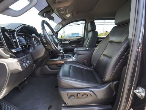 Used 2022 Chevrolet Silverado 1500 LT Trail Boss w/ Convenience Package II AWD/4WD image 10