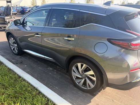Used 2020 Nissan Murano SL w/ Moonroof Package FWD image 3