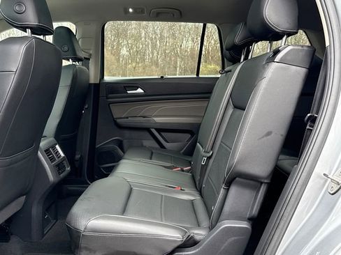 Certified 2023 Volkswagen Atlas SE w/ Panoramic Sunroof Package image 25