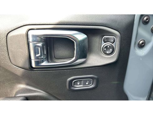 Used 2025 Jeep Wrangler Unlimited Rubicon 4xe w/ Convenience Group image 23