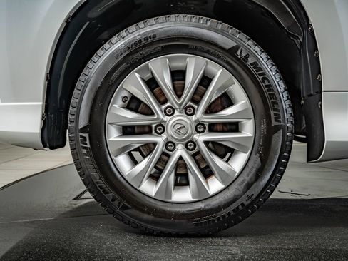 Used 2014 Lexus GX 460 w/ Premium Package AWD/4WD image 10