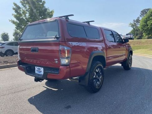 Used 2022 Toyota Tacoma TRD Off-Road w/ Technology Package AWD/4WD image 3