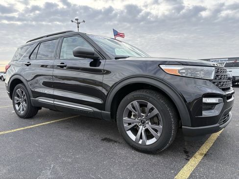 Used 2021 Ford Explorer XLT w/ Equipment Group 202A image 36