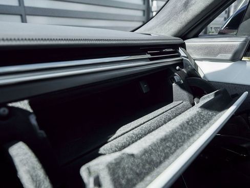 Used 2025 Land Rover Range Rover Sport Autobiography image 68