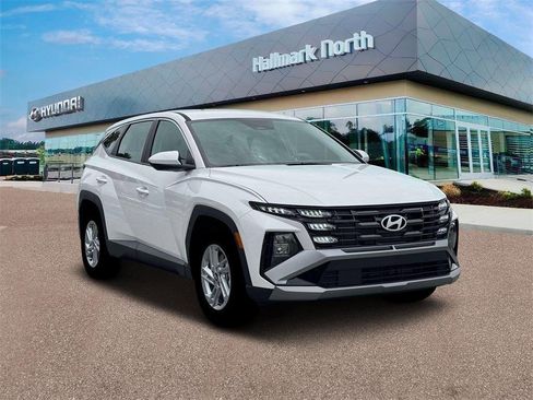 New 2026 Hyundai Tucson SE image 11