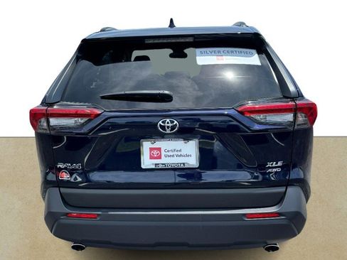 Used 2022 Toyota RAV4 XLE Premium AWD/4WD image 5