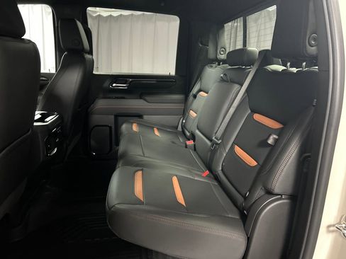 New 2026 GMC Sierra 2500 AT4 w/ AT4 Premium Plus Package AWD/4WD image 22