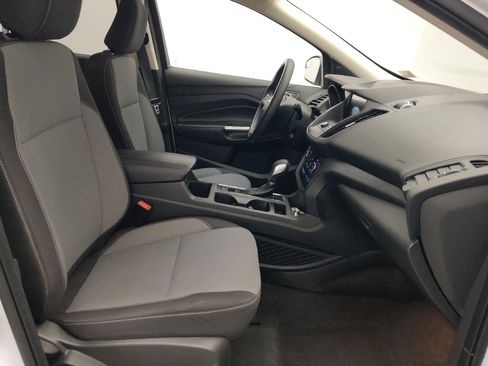 Used 2019 Ford Escape SE FWD image 21