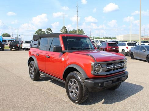 Used 2023 Ford Bronco Big Bend AWD/4WD image 3