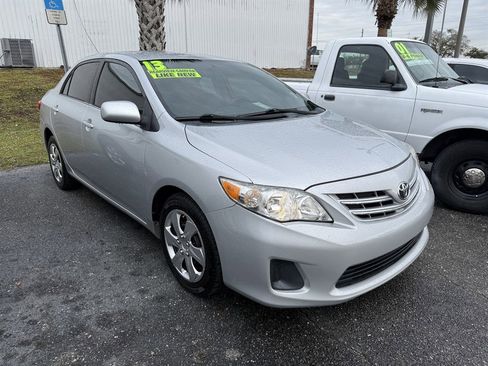 Used 2013 Toyota Corolla LE image 1