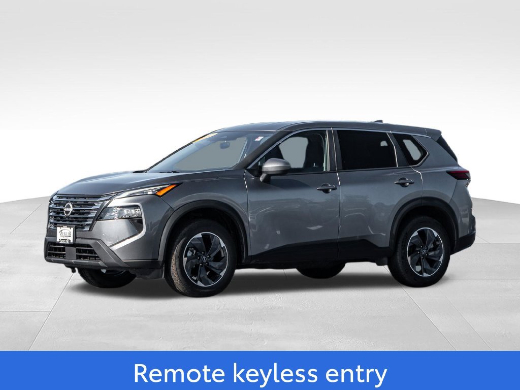 Used 2024 Nissan Rogue SV FWD image 3