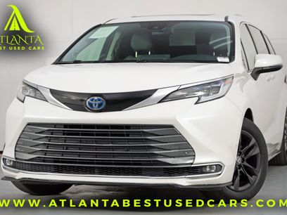 Used 2021 Toyota Sienna Limited