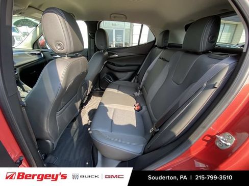 Used 2024 Buick Encore GX Preferred w/ Comfort Package FWD image 28