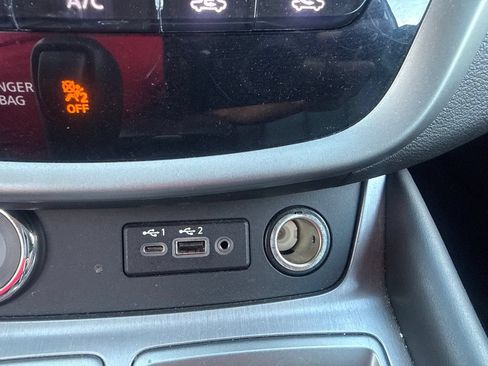 Certified 2024 Nissan Murano SV FWD image 26
