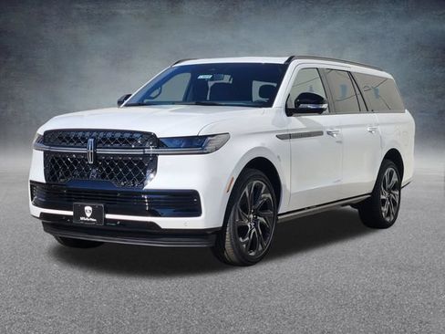 New 2027 Lincoln Navigator L Reserve w/ Jet Appearance Package AWD/4WD image 3