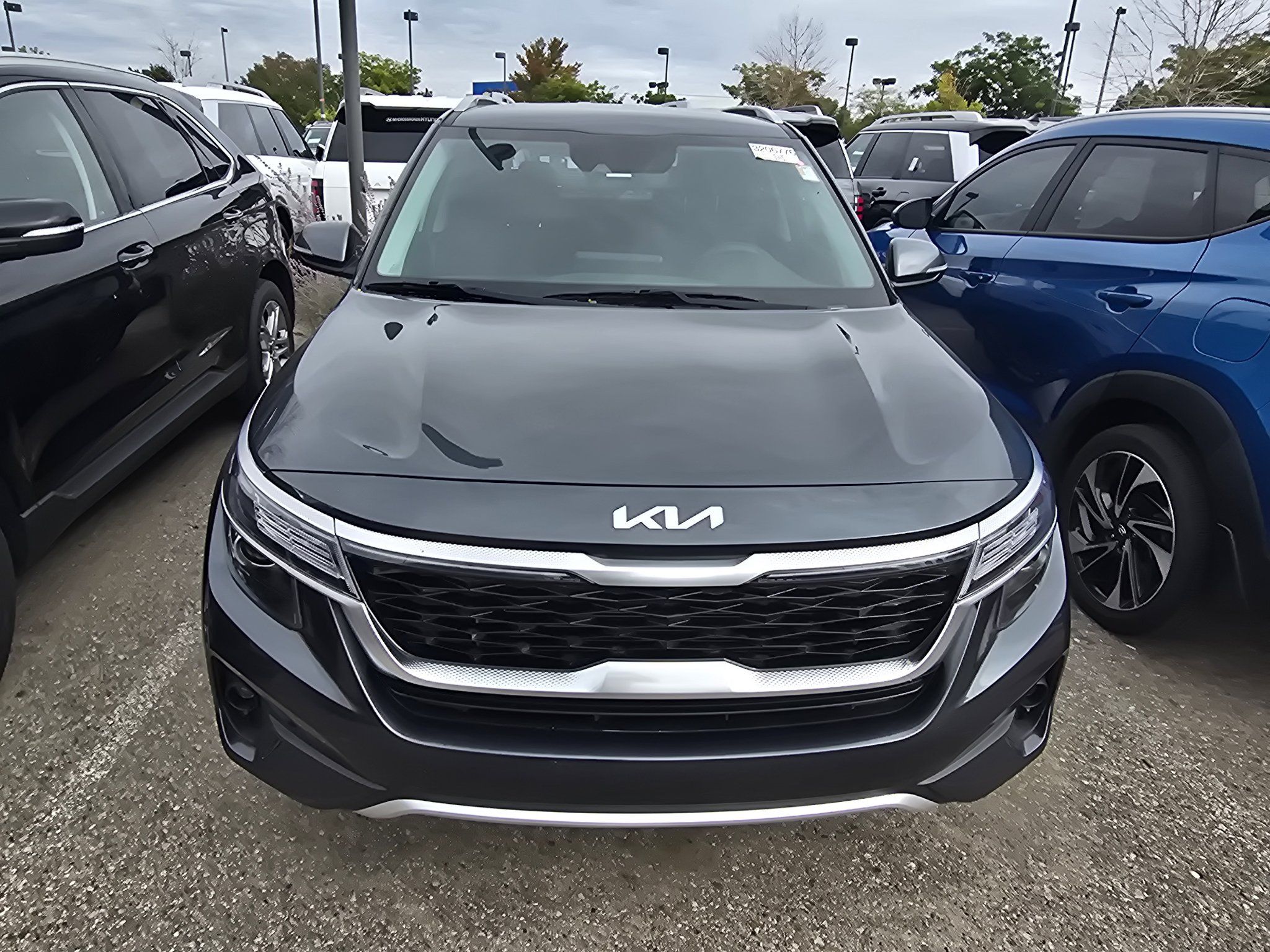 Used 2023 Kia Seltos S FWD image 8