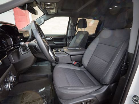 Used 2023 GMC Sierra 1500 SLE image 13