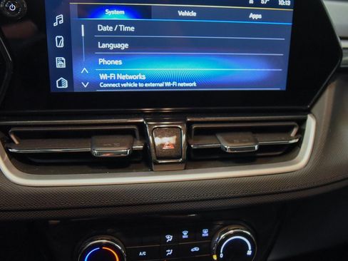 Used 2025 Chevrolet TrailBlazer LT image 7