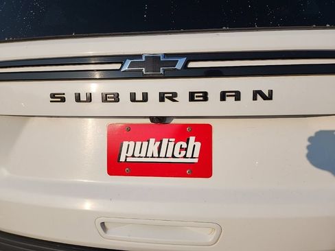 Certified 2023 Chevrolet Suburban Z71 w/ Z71 Off-Road Package AWD/4WD image 45