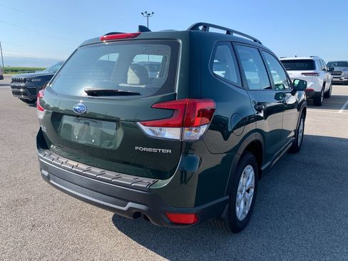 Used 2022 Subaru Forester AWD/4WD image 9