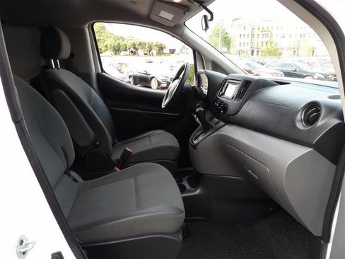 Used 2019 Nissan NV200 SV w/ Navigation Package image 18