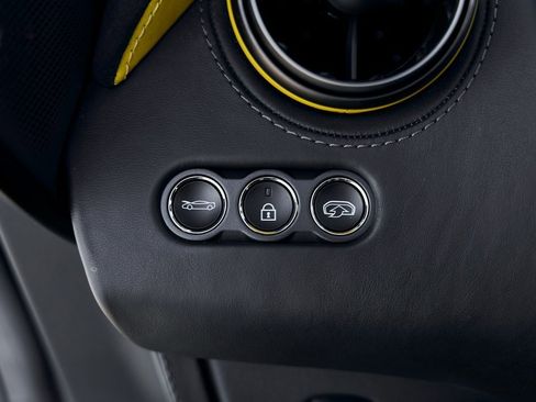 Used 2020 McLaren 720S Luxury image 56