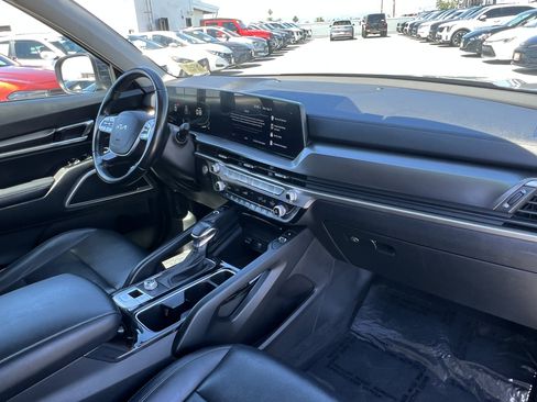 Used 2023 Kia Telluride S FWD image 15